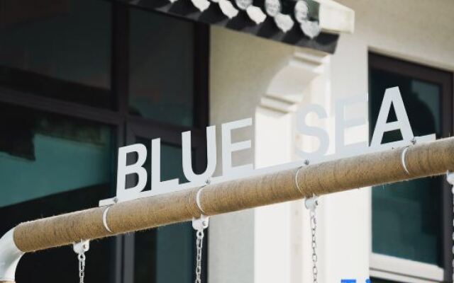 Zhujiajian Seawater Blue · SeaBlue Seaview Garden Villa