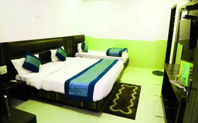 Hotel Kumar Palace