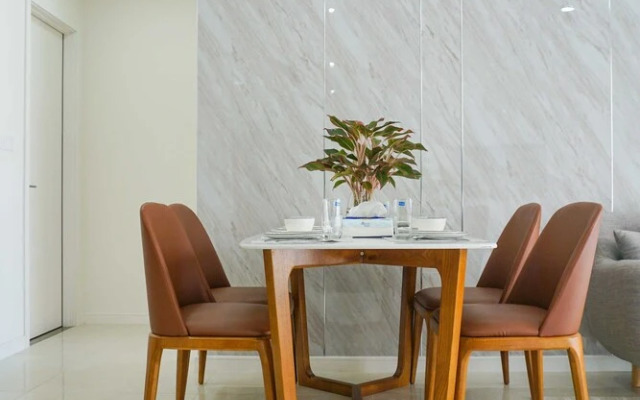 Ho Chi Minh Infinity Pool Apartment
