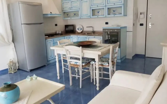 Oltremare apartment with large veranda for 6 people