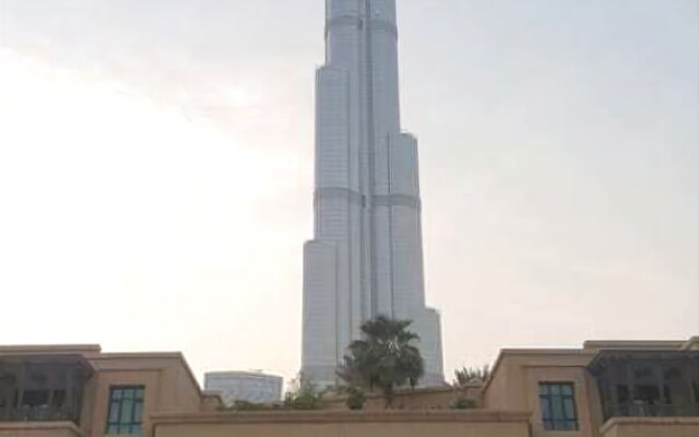 Secluded Apartment in the Heart of Downtown