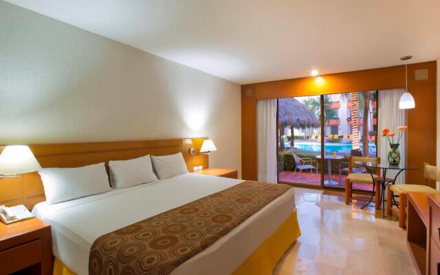 Plaza Pelicanos Grand Beach Resort - All Inclusive