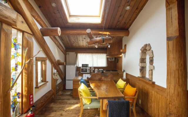 Kawazu Log House