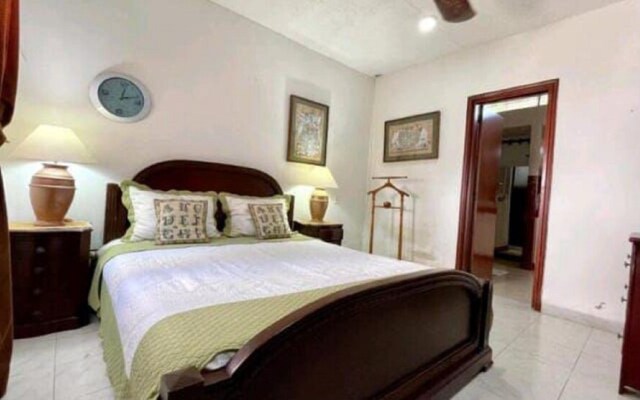 8mg-1 Mansion in Cartagena Near the Sea With Air Conditioning And Wifi