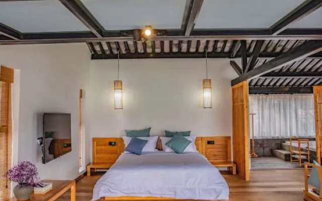 Waterside Beautiful villa