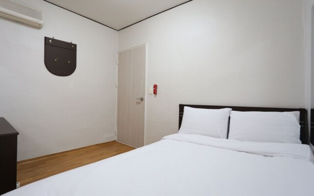 Gangneung Miseongjang Motel