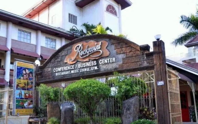 Rockpoint Hotspring Resort Hotel & Spa