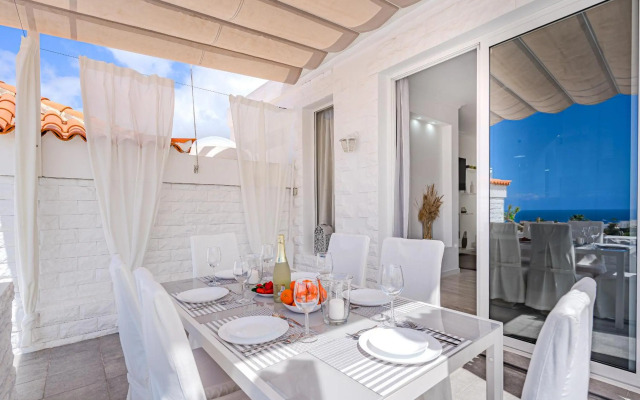 BuenaVista Romantic Bungalow in Costa Adeje