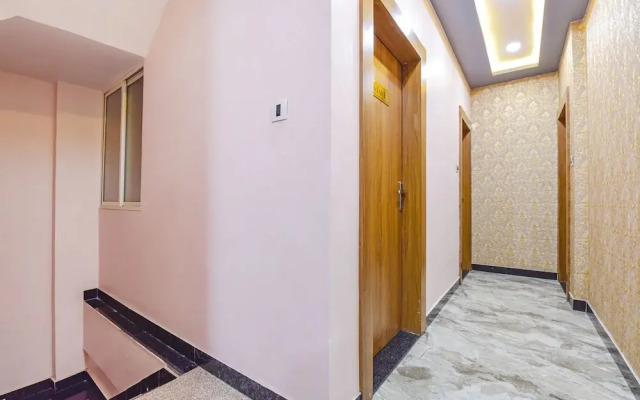Fabhotel Castle Inn