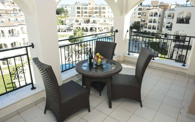 St. Nicolas Elegant Residence