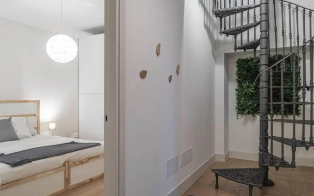 Palazzo Tergesteo Tirabora Suite Apartments