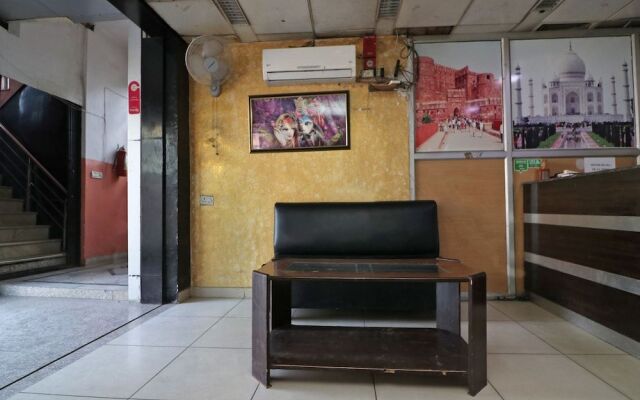 OYO 23158 Hotel The Taj