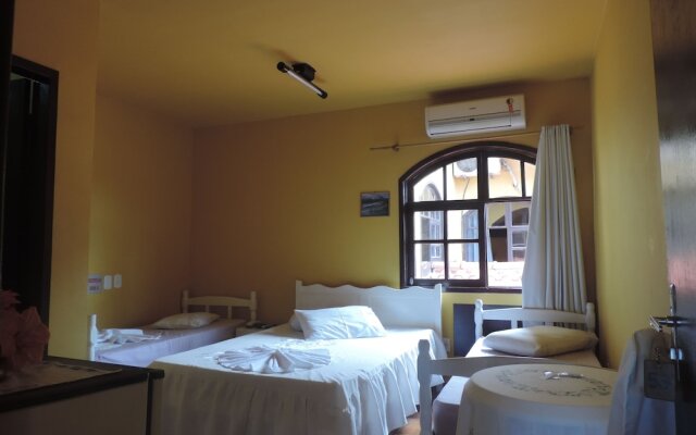 Hotel Cheri Ami
