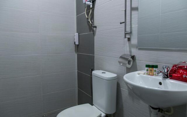 OYO 201 Smile Hotel Selayang Point