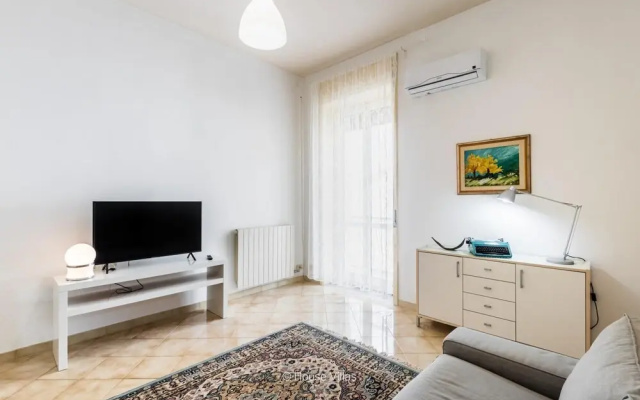 Owl Home in Noto with 2 bedrooms and 1 bathrooms