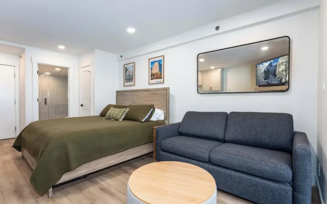 Elmer's Hideout - Fully Renovated Yosemite Escape!