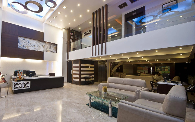 Hotel The Pearl - Newly Renovated in City Centre