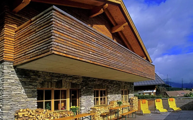Posh Mansion in Sankt with 2 Saunas, Whirlpool, Hot Tub