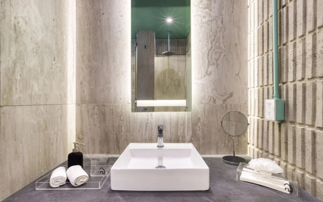 UTOPIC Polanco by ULIV