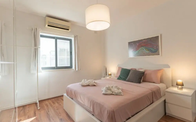 Charming 2-Bed in Swieqi