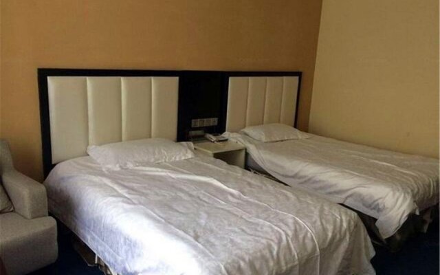 Guyuan Mingzhu Business Hotel