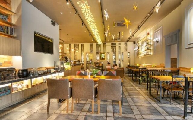 Sonmei Crystal Hotel