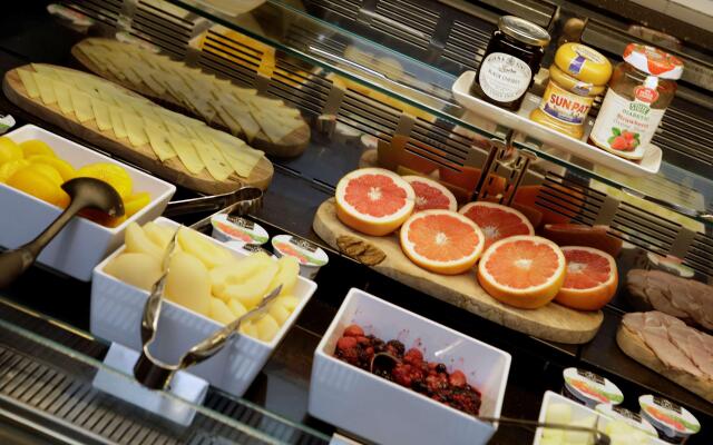 Best Western Plus Birmingham NEC Meriden Manor Hotel