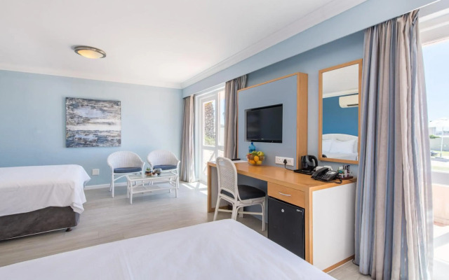 Saldanha Bay Hotel