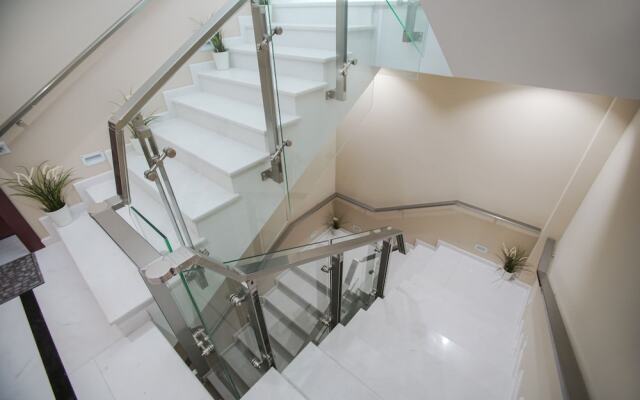Christis Hotel Borova
