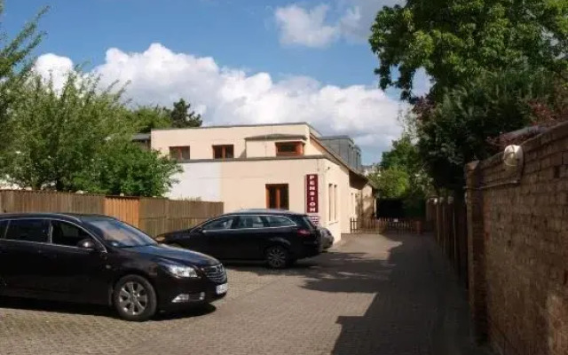 Pension am Doberaner Platz