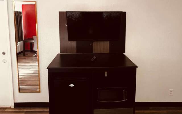 Econo Lodge Inn & Suites Downtown San Antonio