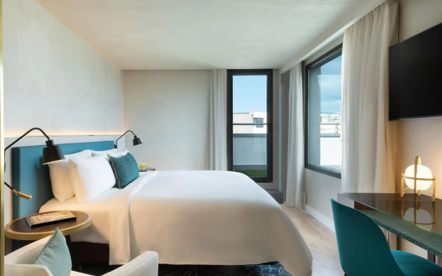 Renaissance Barcelona Hotel