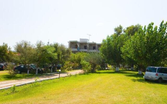 Apartments Skardoutsou