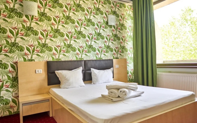 Hotel Alma