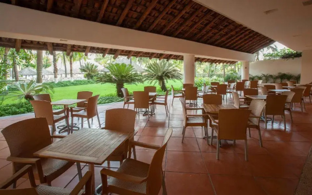 Park Royal Beach Ixtapa - All Inclusive