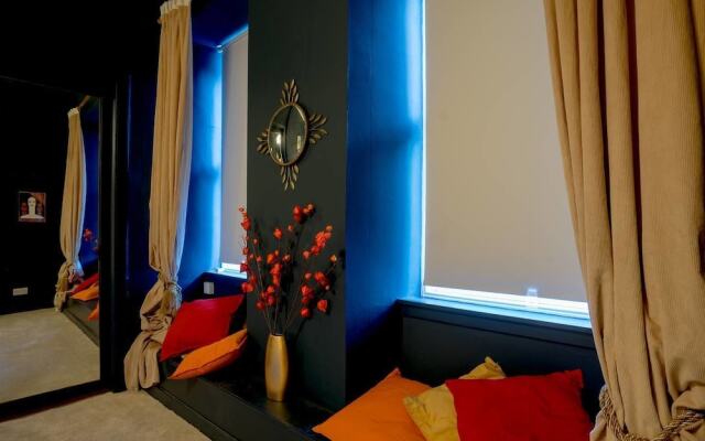 JOIVY Unique Royal Mile Apt - Relive Music History