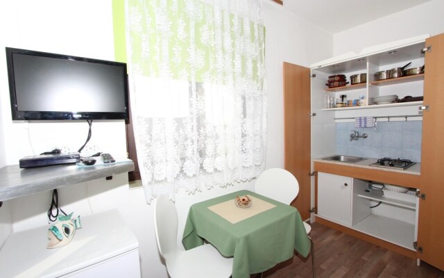 Eva Double Room With Kitchenette and Sea View 1