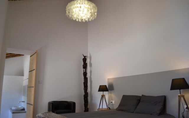 Quinta do Calderao by Portucasa