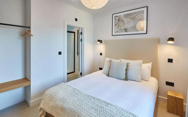 Host Stay Taylor Street
