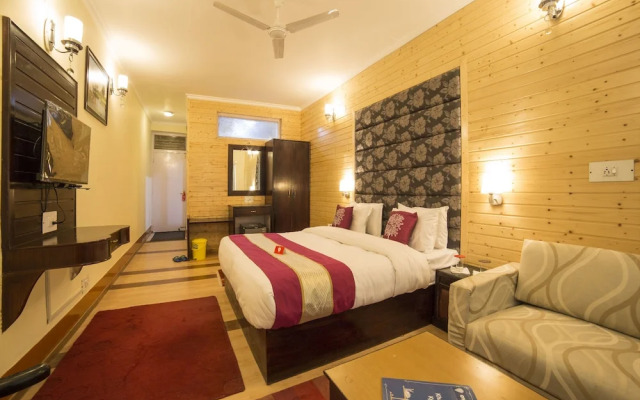 OYO 5174 Hotel Pamposh