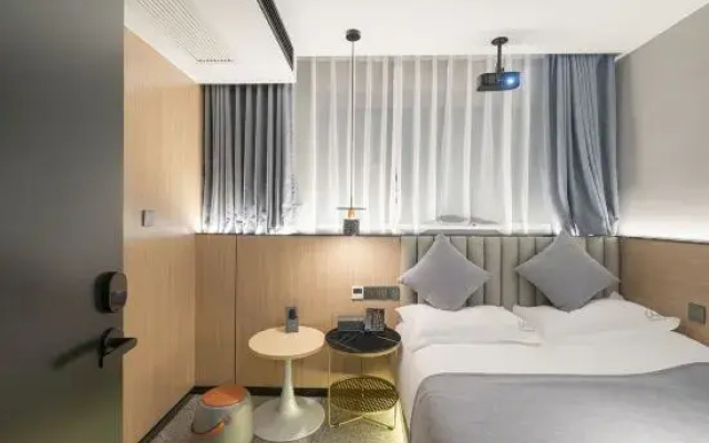Yichen Hotel