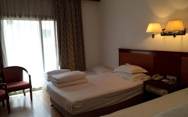 Pipaxi Hotel