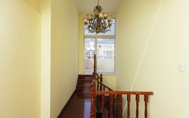 Jiayuhuxiao Apartment