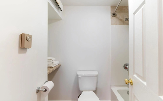 OYO Hotel Starlite Seneca Falls