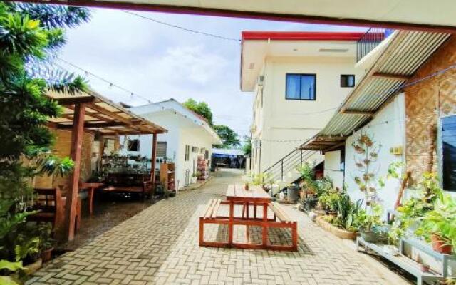 Intoy's Place