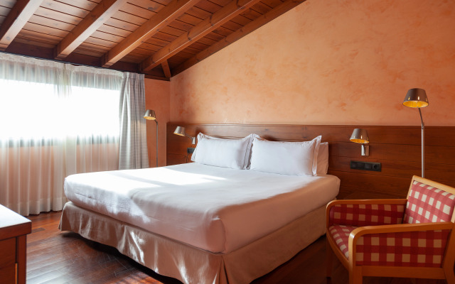 Montanyá Hotel