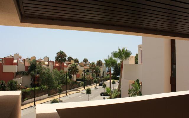 104 - Apartment with private swimming pool