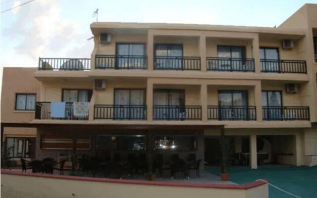 A. Maos Hotel Apartments