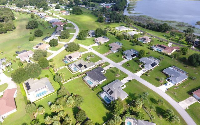 Gorgeous Vacation Ciska 3 Bedroom Home by RedAwning