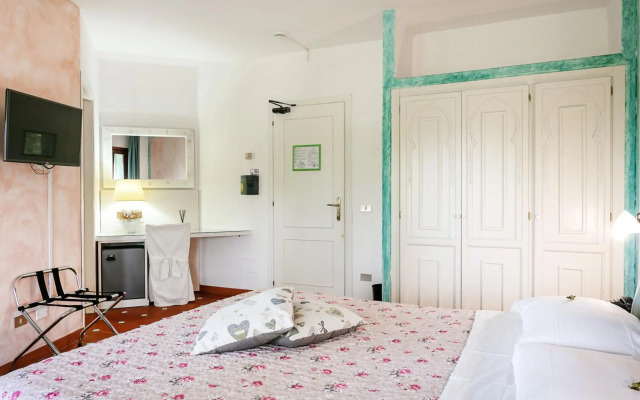 Hotel Stefania Boutique Hotel by the Beach